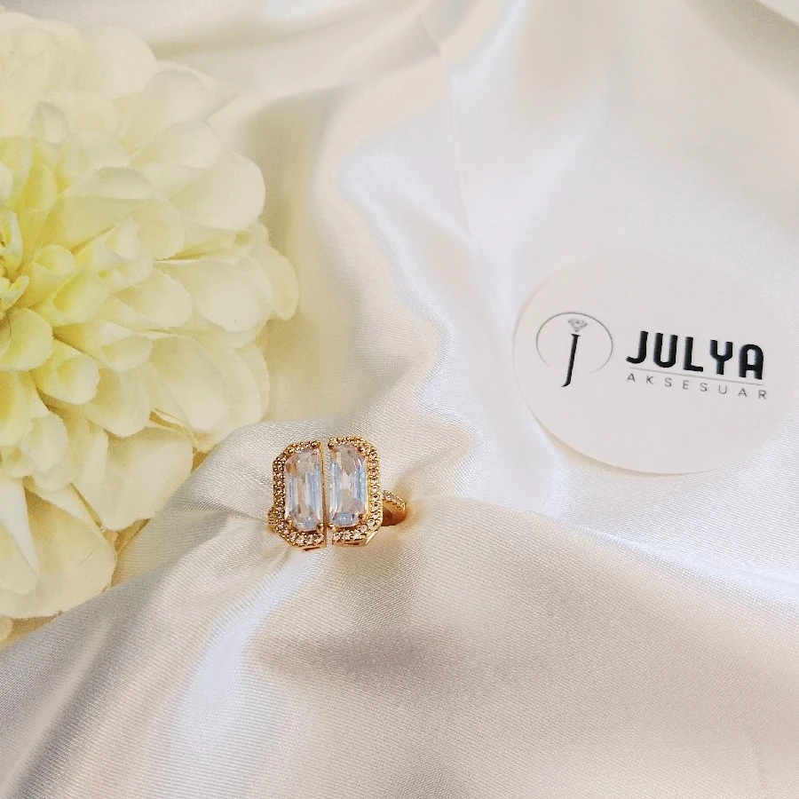 ÇELİK GOLD KARARMAZ PASLANMAZ TAŞLI ŞIK AYARLANABİLİR YÜZÜK