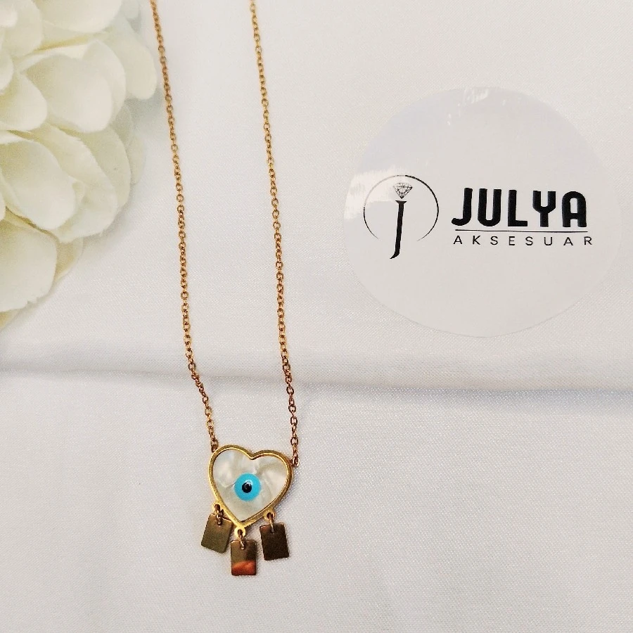 ÇELİK GOLD RENK KALP UÇLU BEYAZ SEDEFLİ NAZAR BONCUK DETAYLI  45+5 CM KARARMAZ PASLANMAZ KOLYE