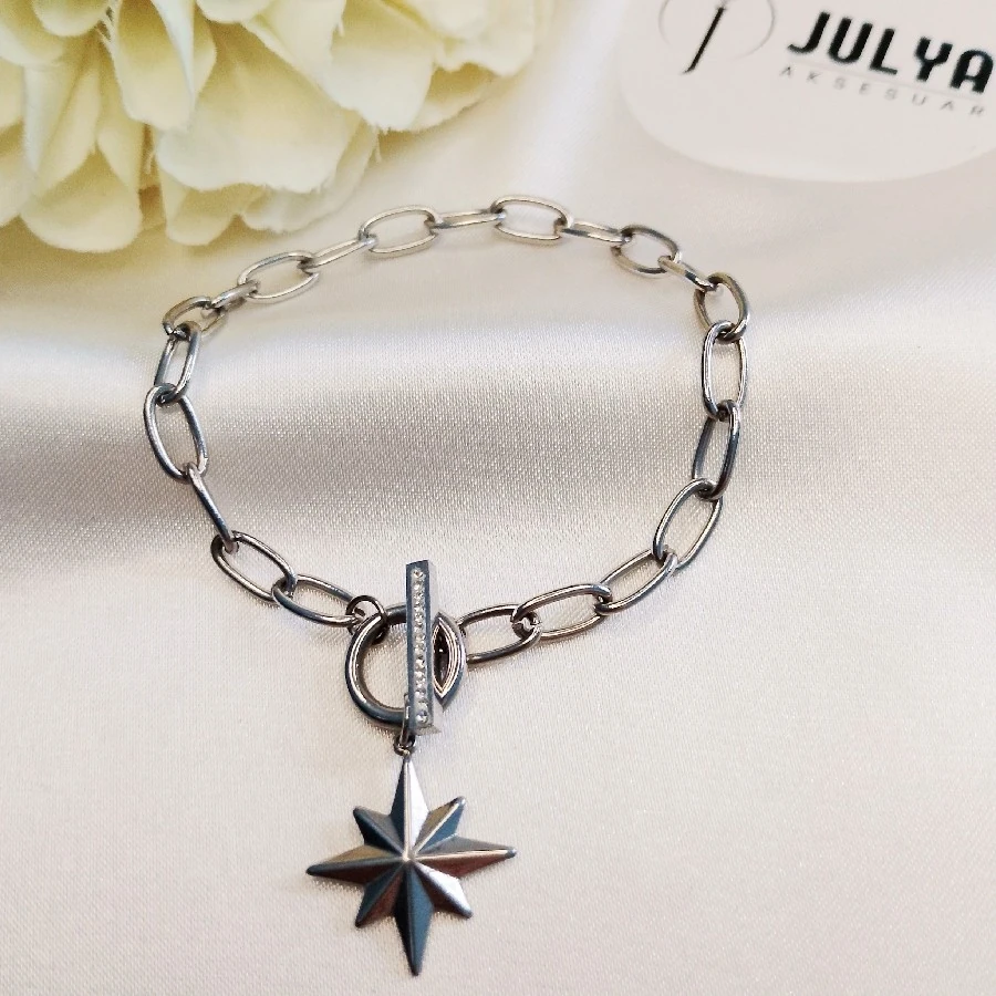 ÇELİK GÜMÜŞ RENGİ KARARMAZ PASLANMAZ TAŞLI KUZEY YILDIZLI  BİLEKLİK