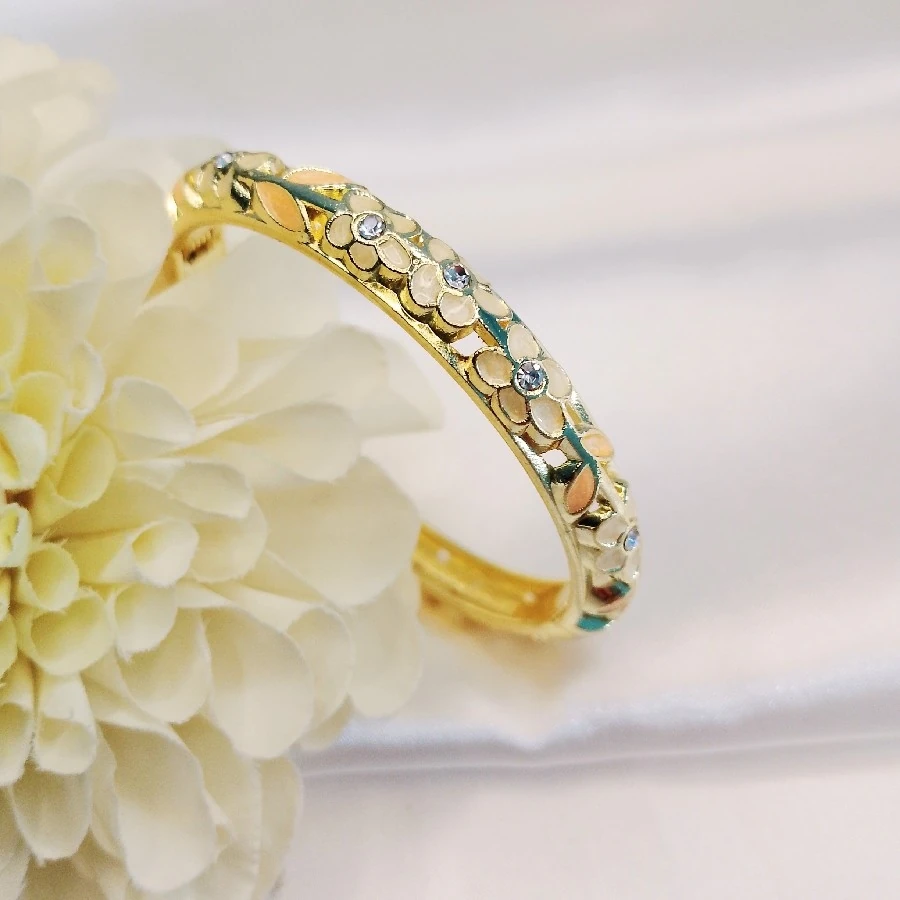 RENKLİ ÇİÇEKLİ GOLD TAŞLI MİNELİ BİLEZİK