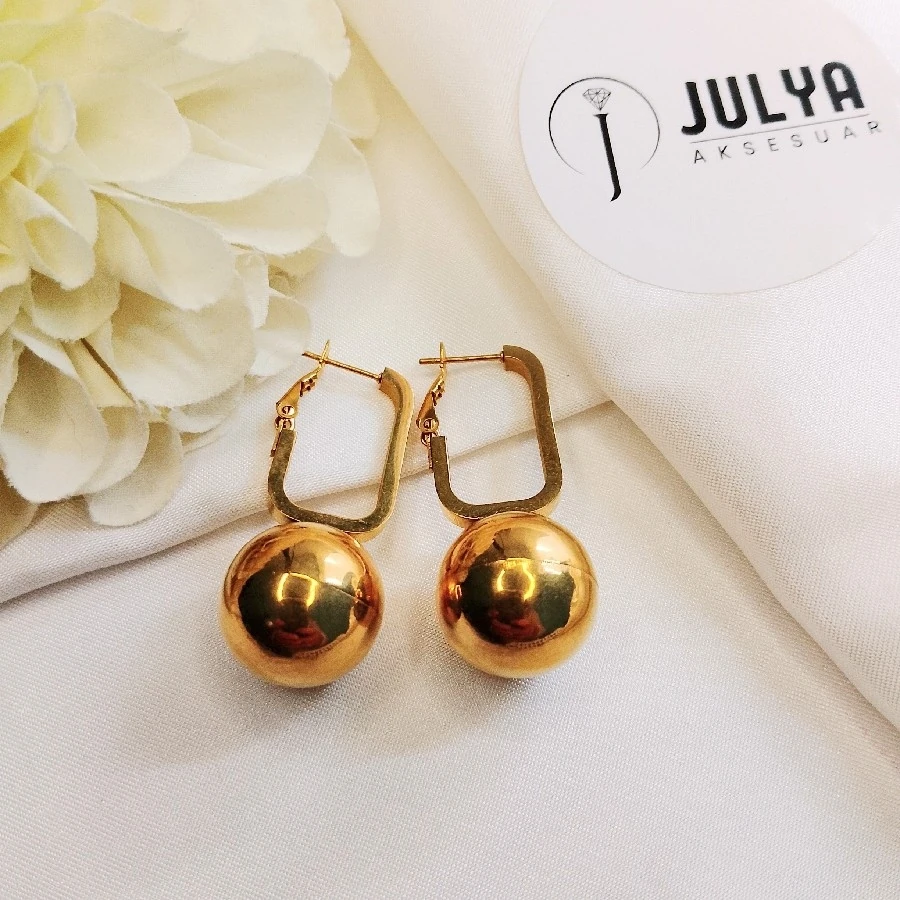 ÇELİK GOLD KARARMAZ PASLANMAZ TOP  KÜPE