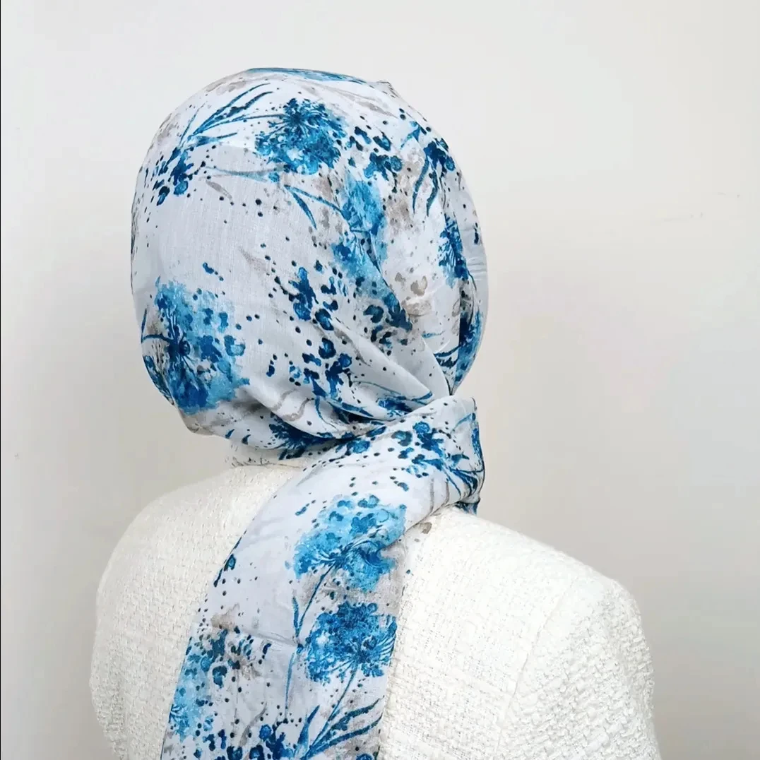 Mavi Çiçek Desenli Şal