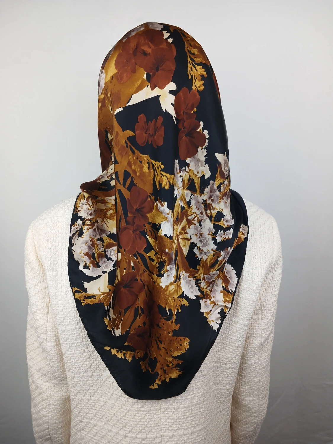 Kahverengi İpek Sal