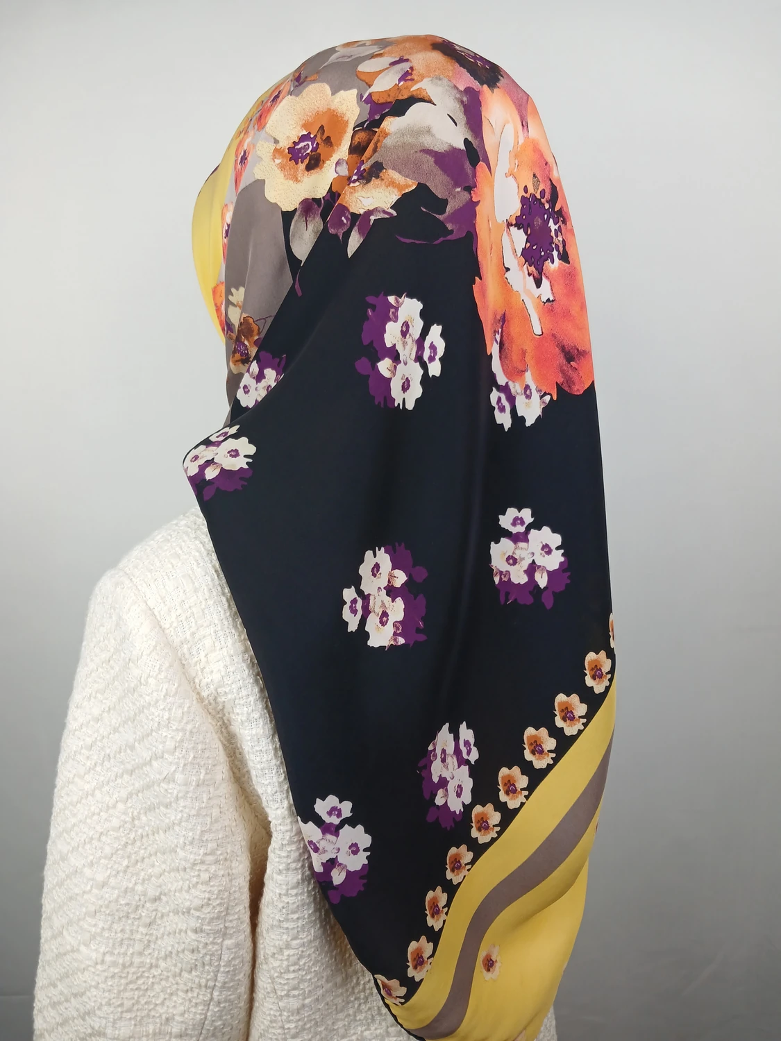 Sarikahve İpek Eşarp