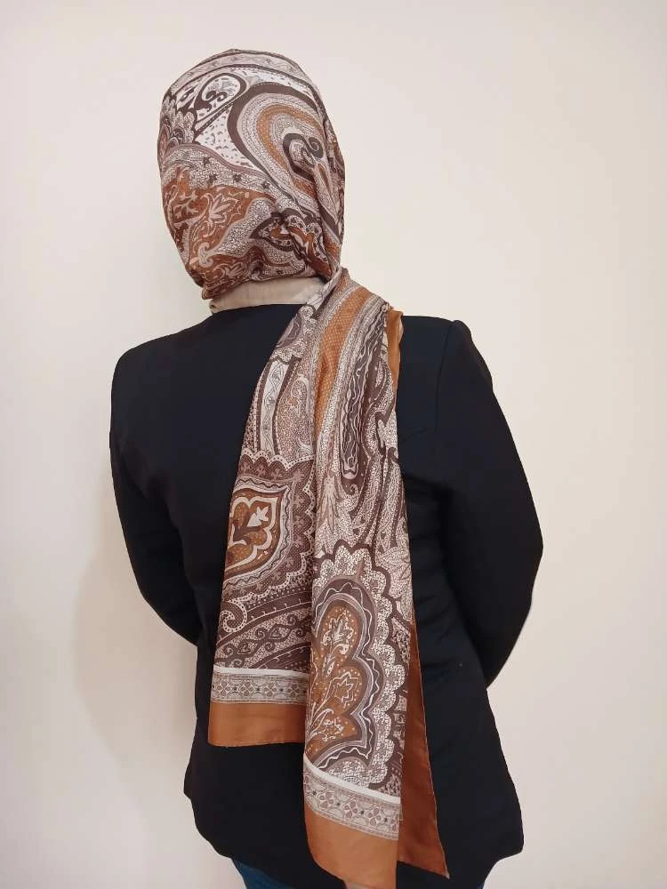 Kahverengi Etnik Şal