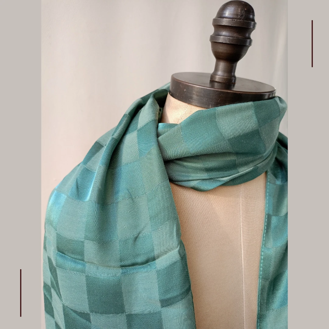 Yeşil Jakarlı Şal