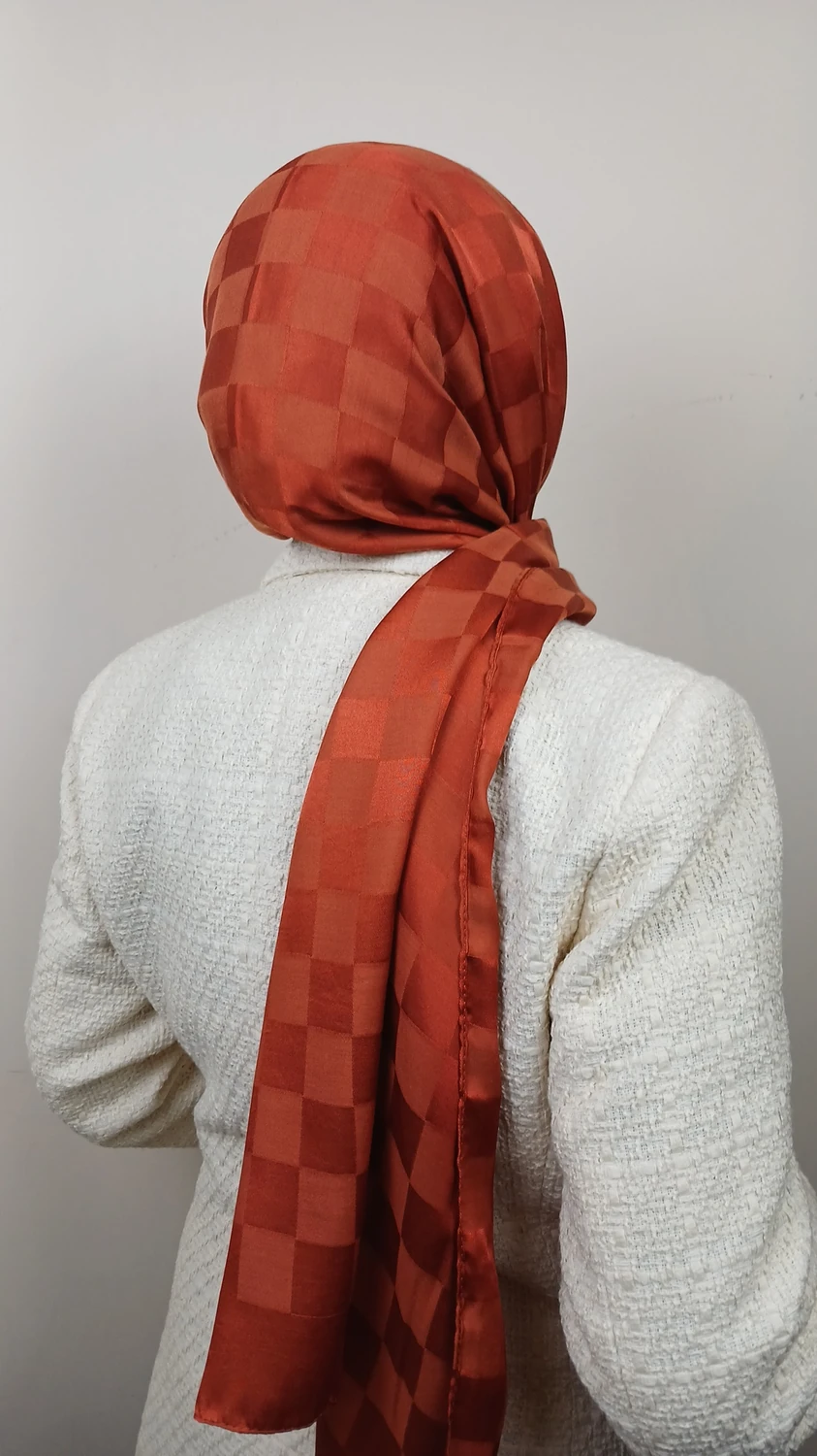 Kiremit Renkli Damalı Jakar Şal