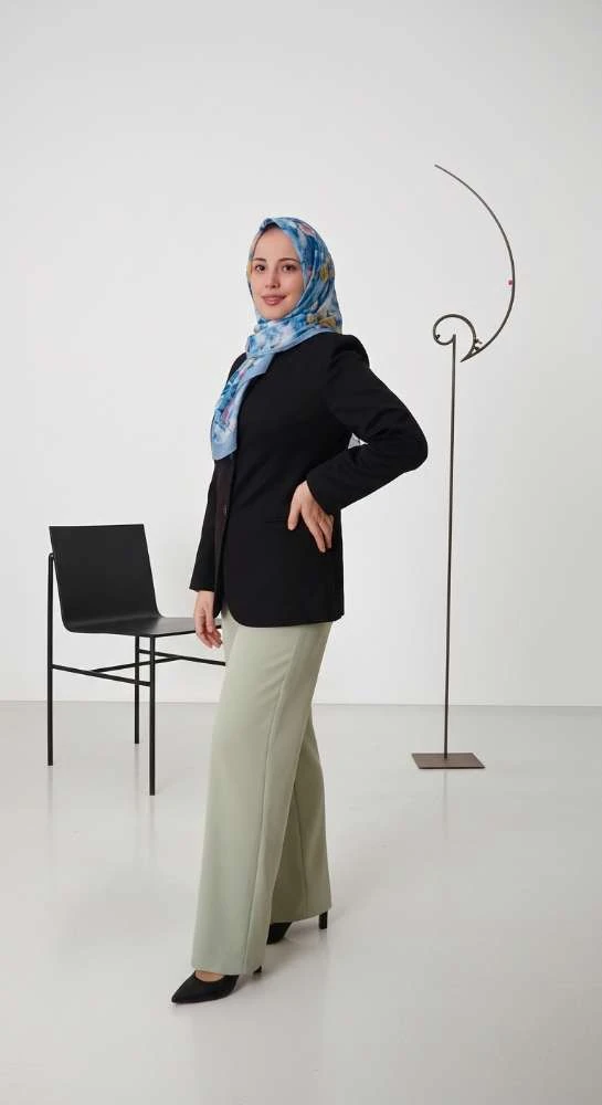 Çiçek Desenli Mavi Eşarp