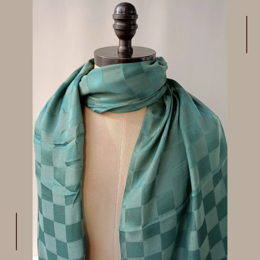 Yeşil Jakarlı Şal