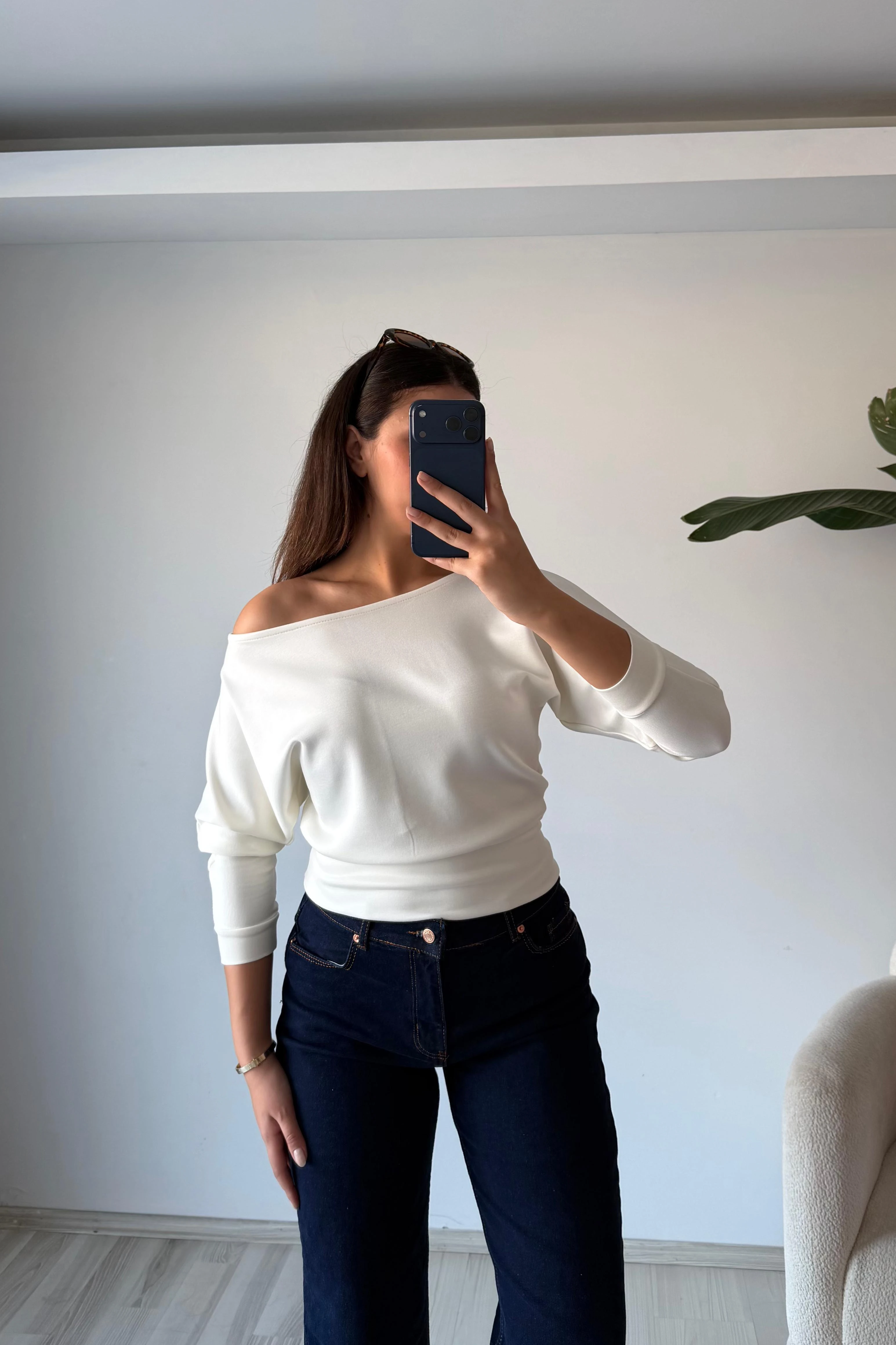 Yarasa Kol Omzu Açık Modal Bluz - beyaz