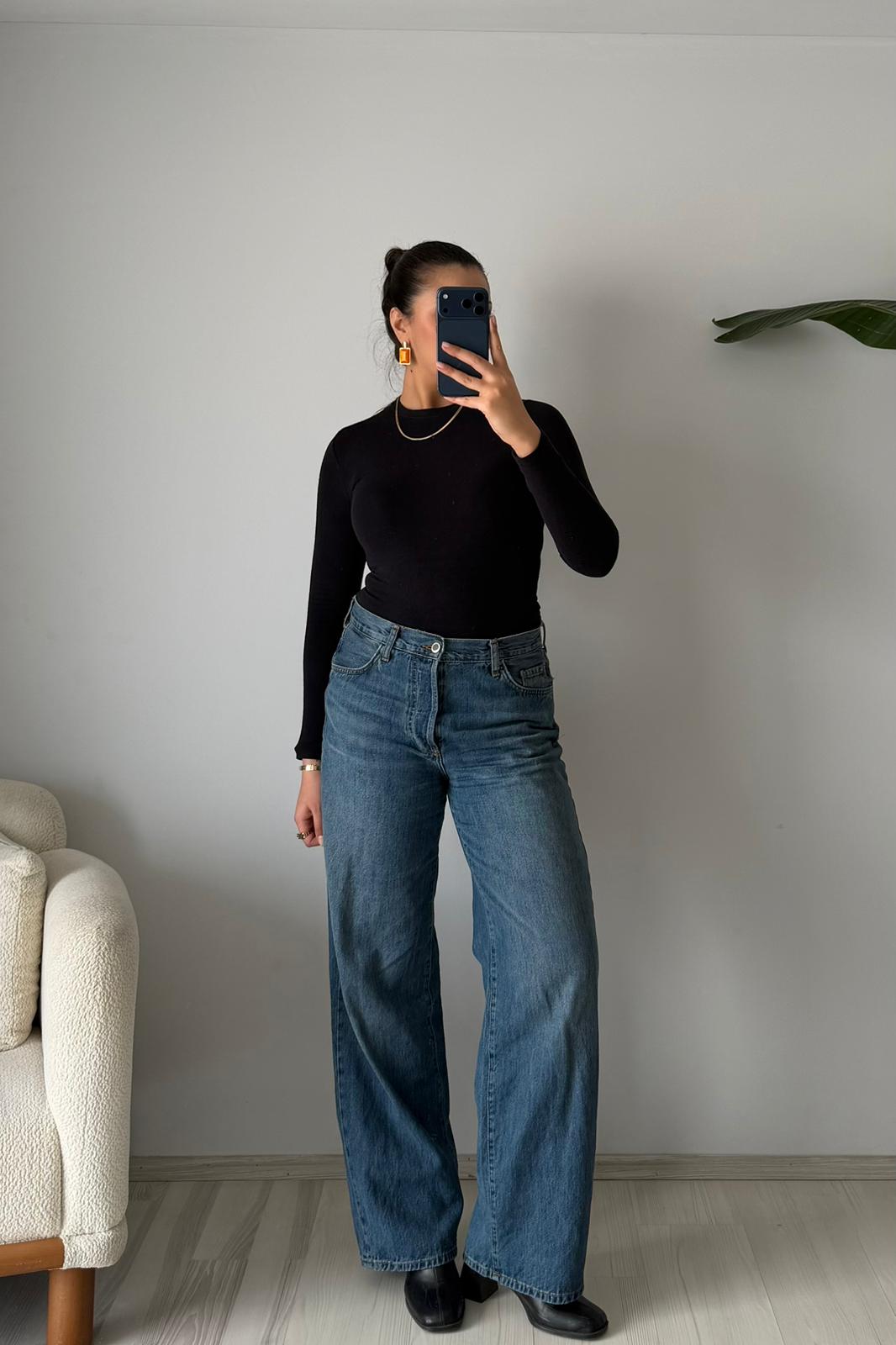 High Rise Wide Leg Jean