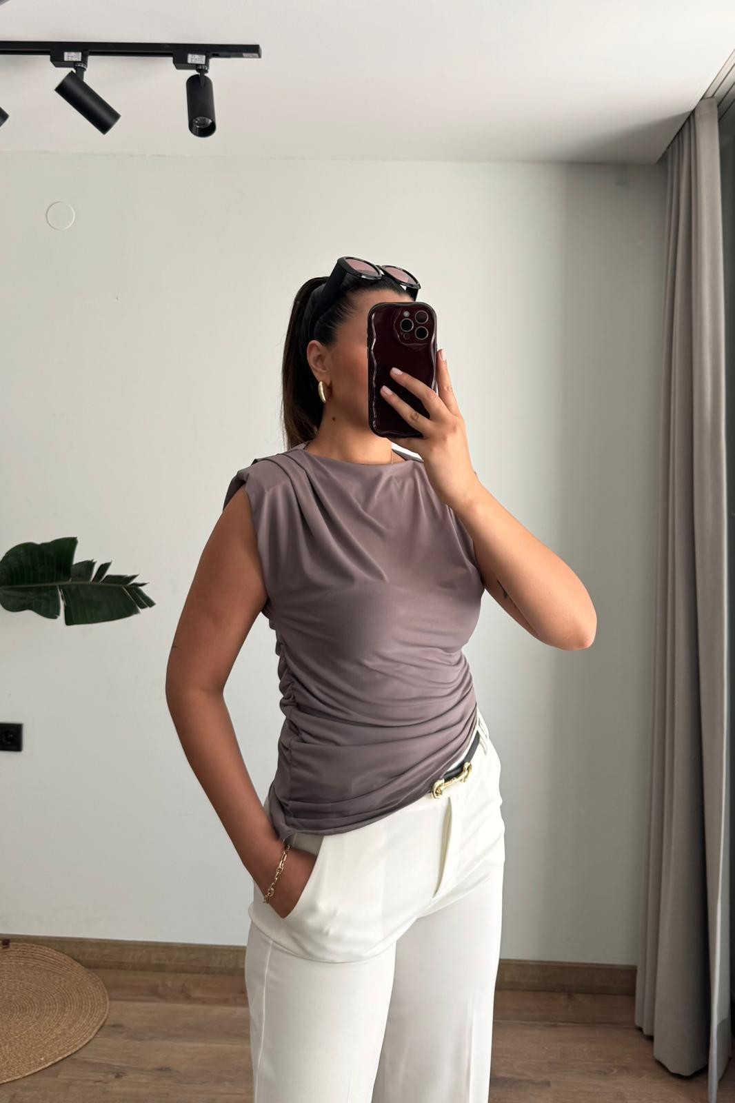 Drape Detaylı Vatkalı Bluz - vizon