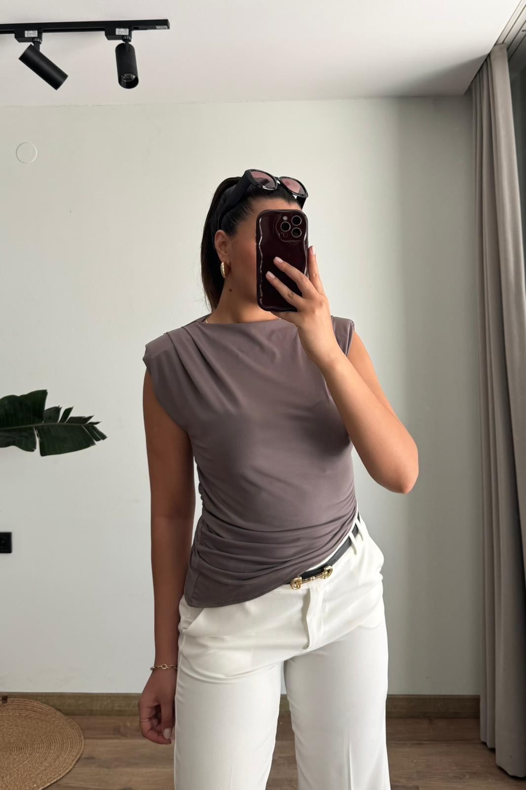 Drape Detaylı Vatkalı Bluz - vizon