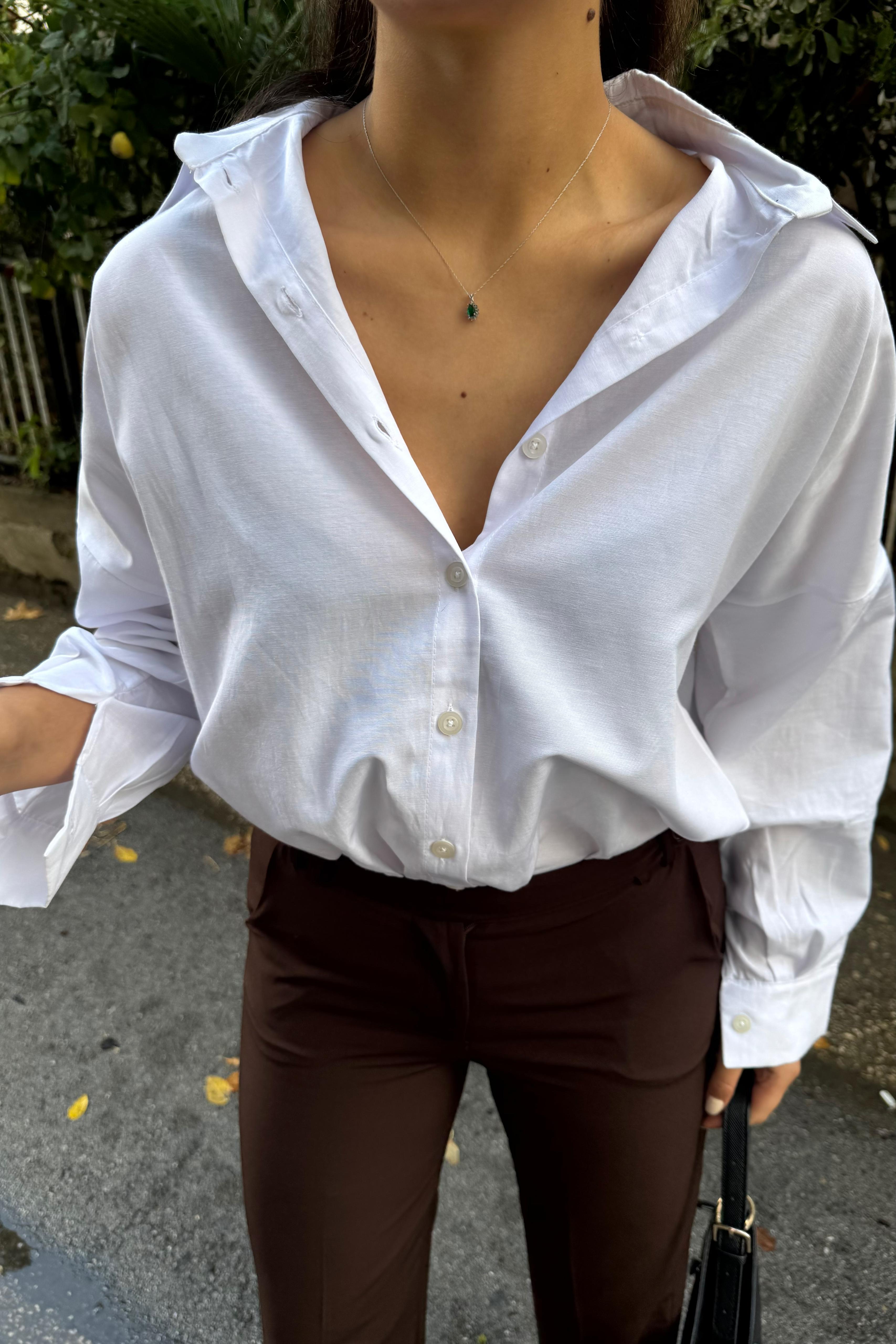 Beyaz Oversize Basic Gömlek