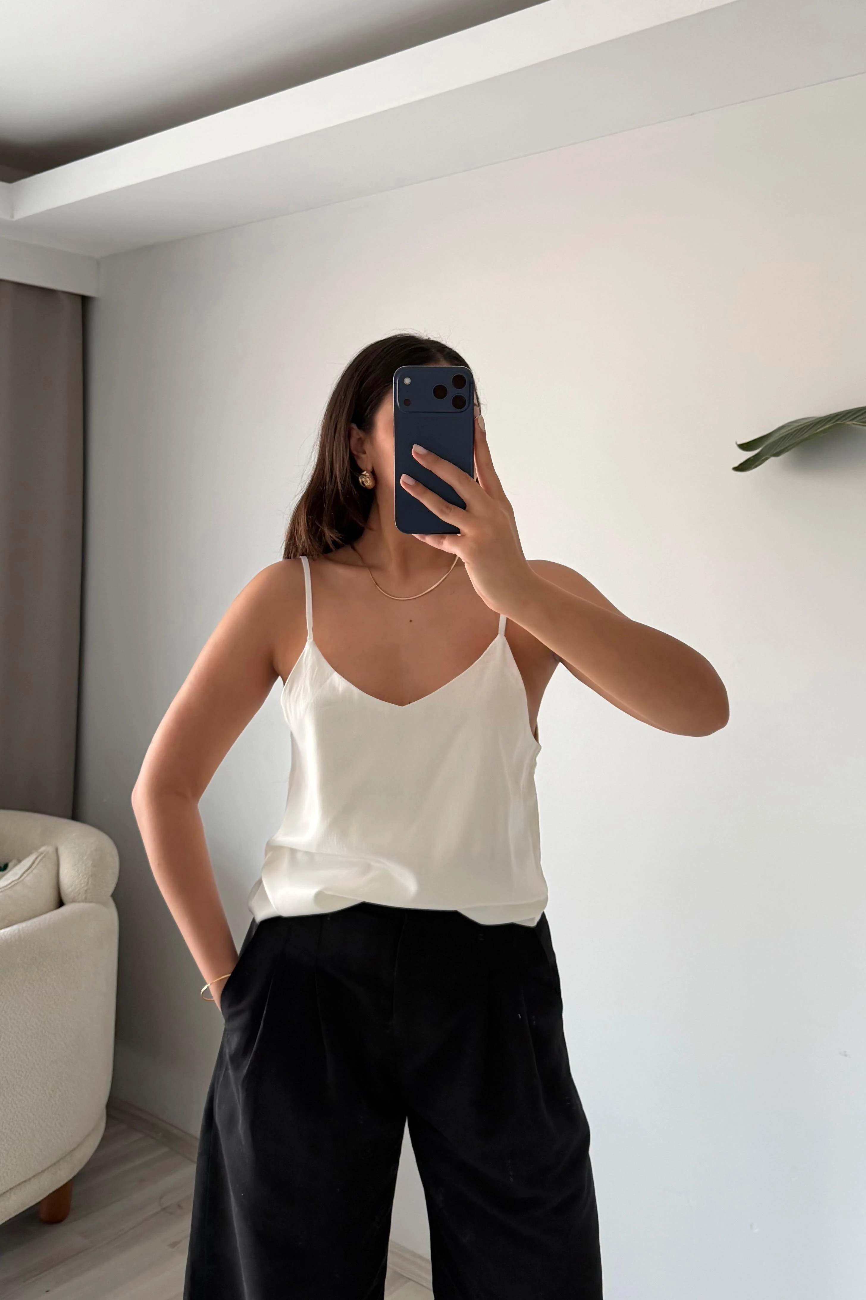 İnce Askılı Saten Görünümlü Bluz - beyaz