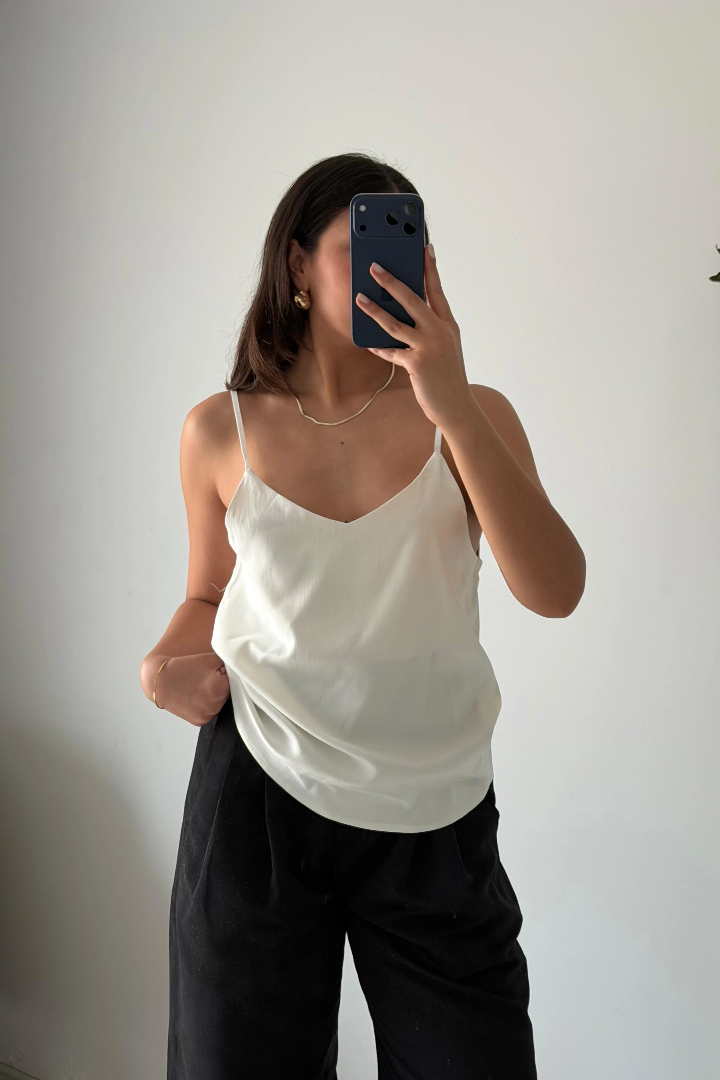 İnce Askılı Saten Görünümlü Bluz - beyaz