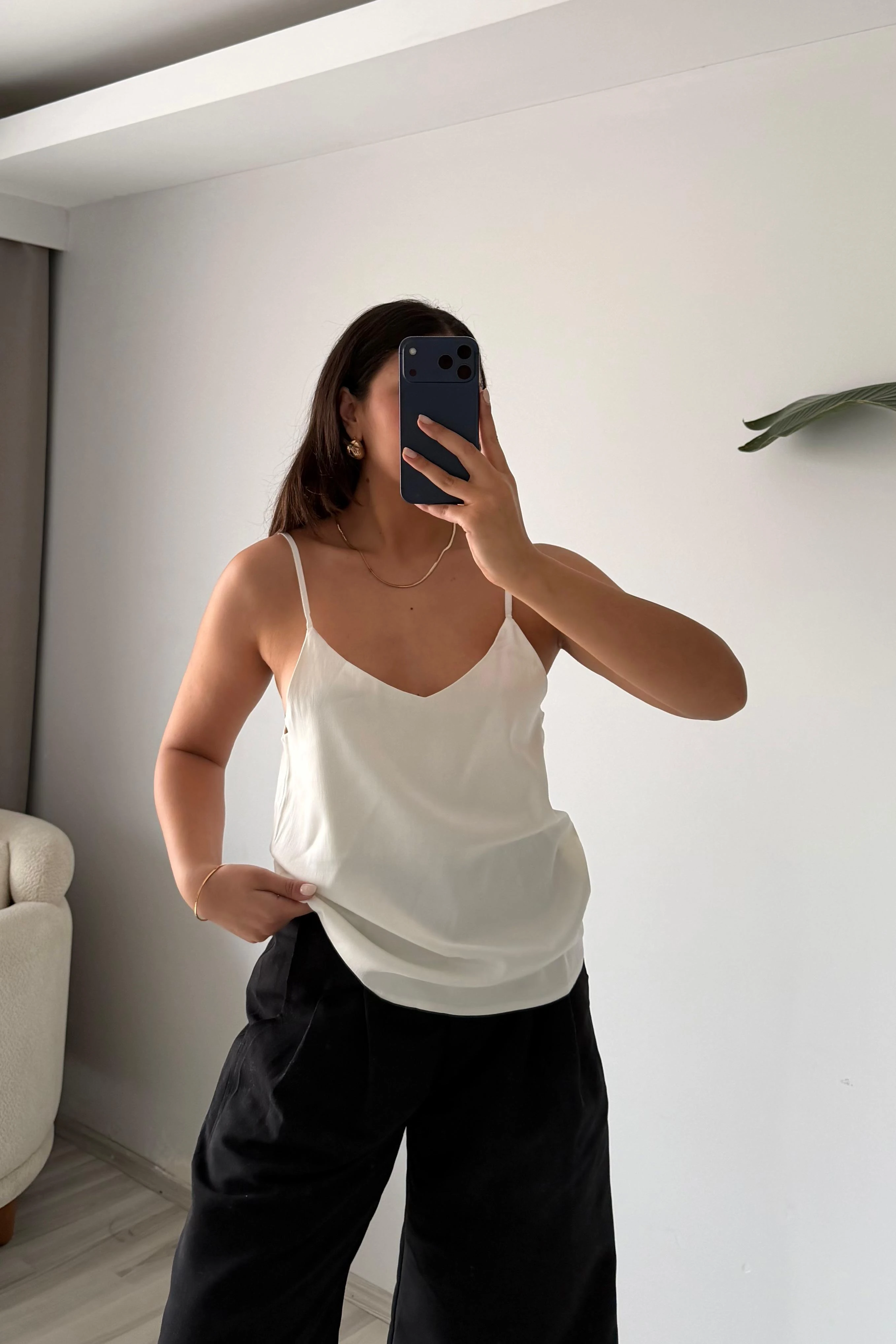 İnce Askılı Saten Görünümlü Bluz - beyaz