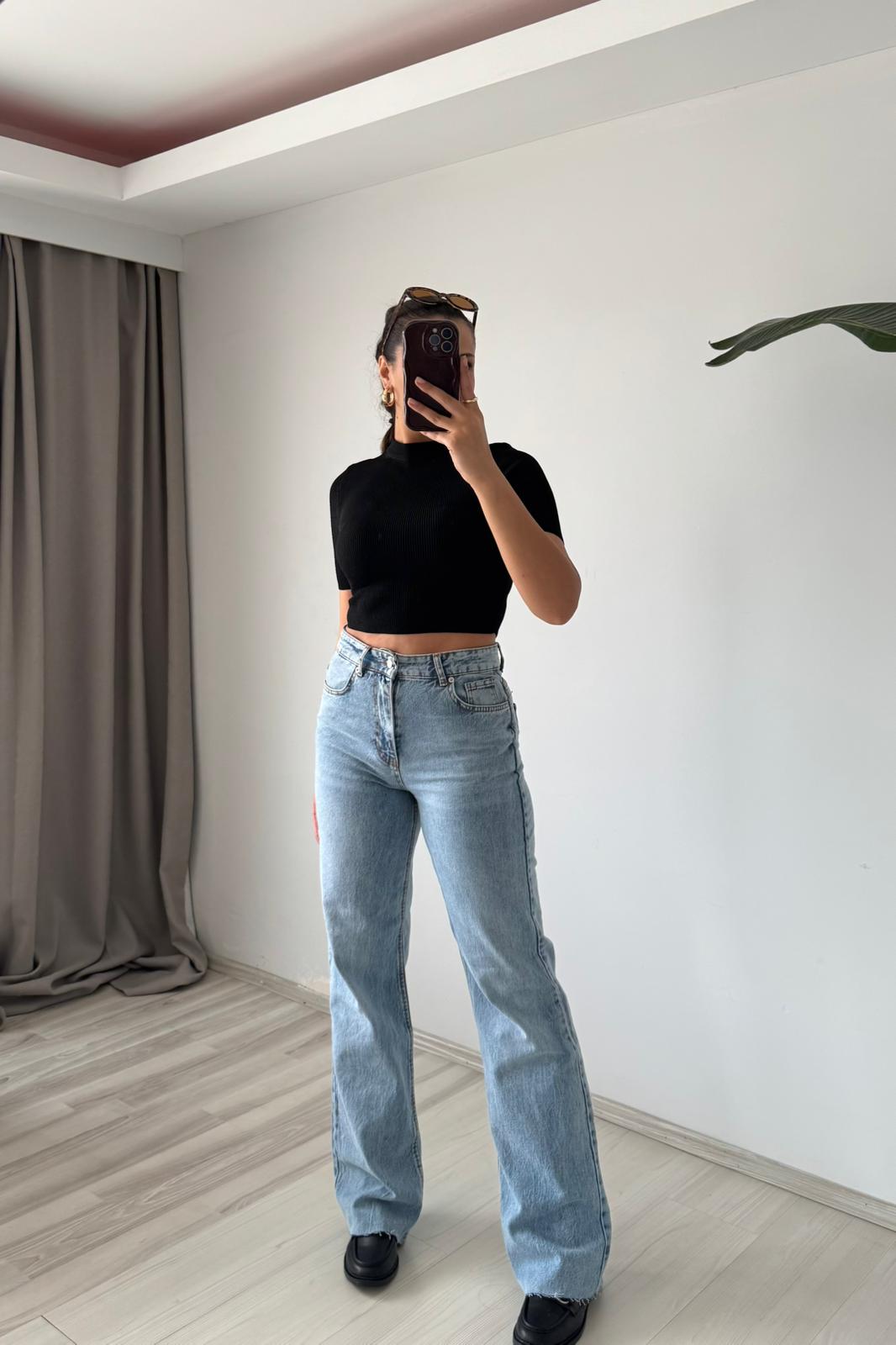 Yüksek Bel Düz Paça Jean