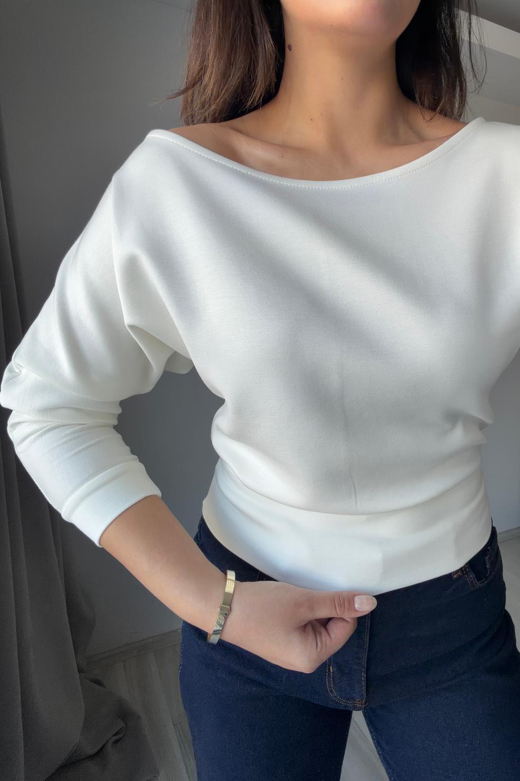 Yarasa Kol Omzu Açık Modal Bluz