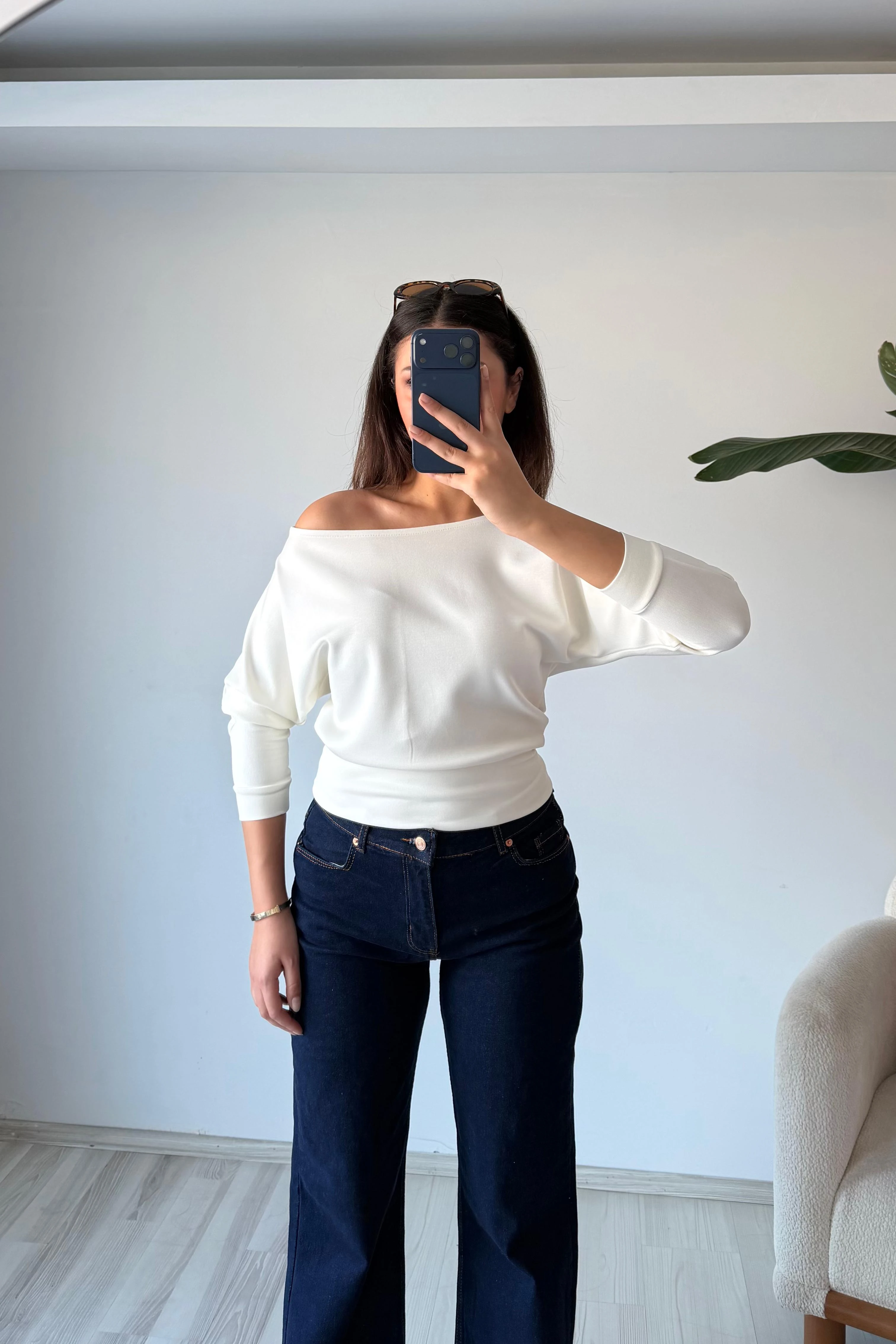 Yarasa Kol Omzu Açık Modal Bluz