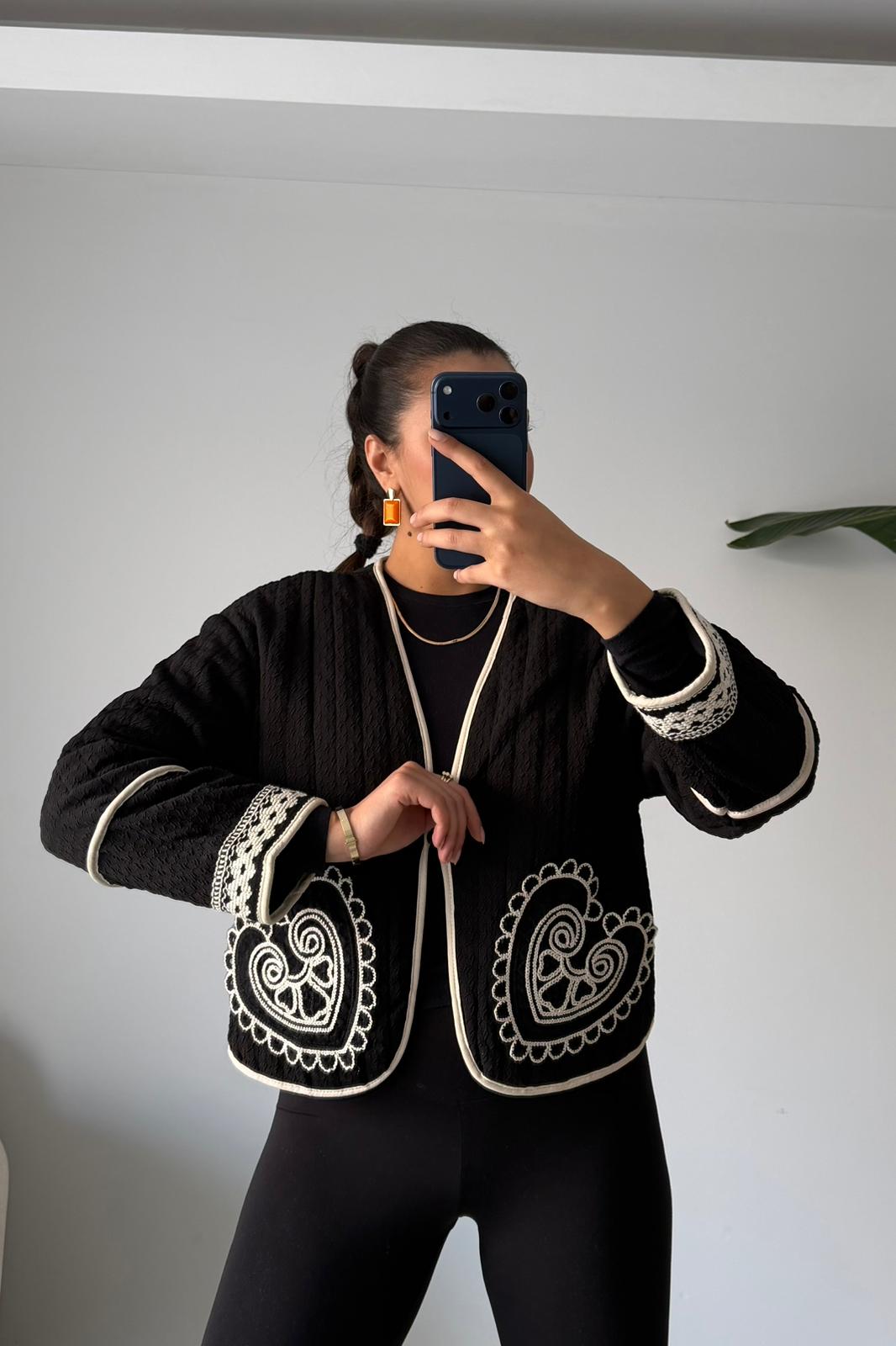 Folk Nakış Detaylı Kısa Ceket