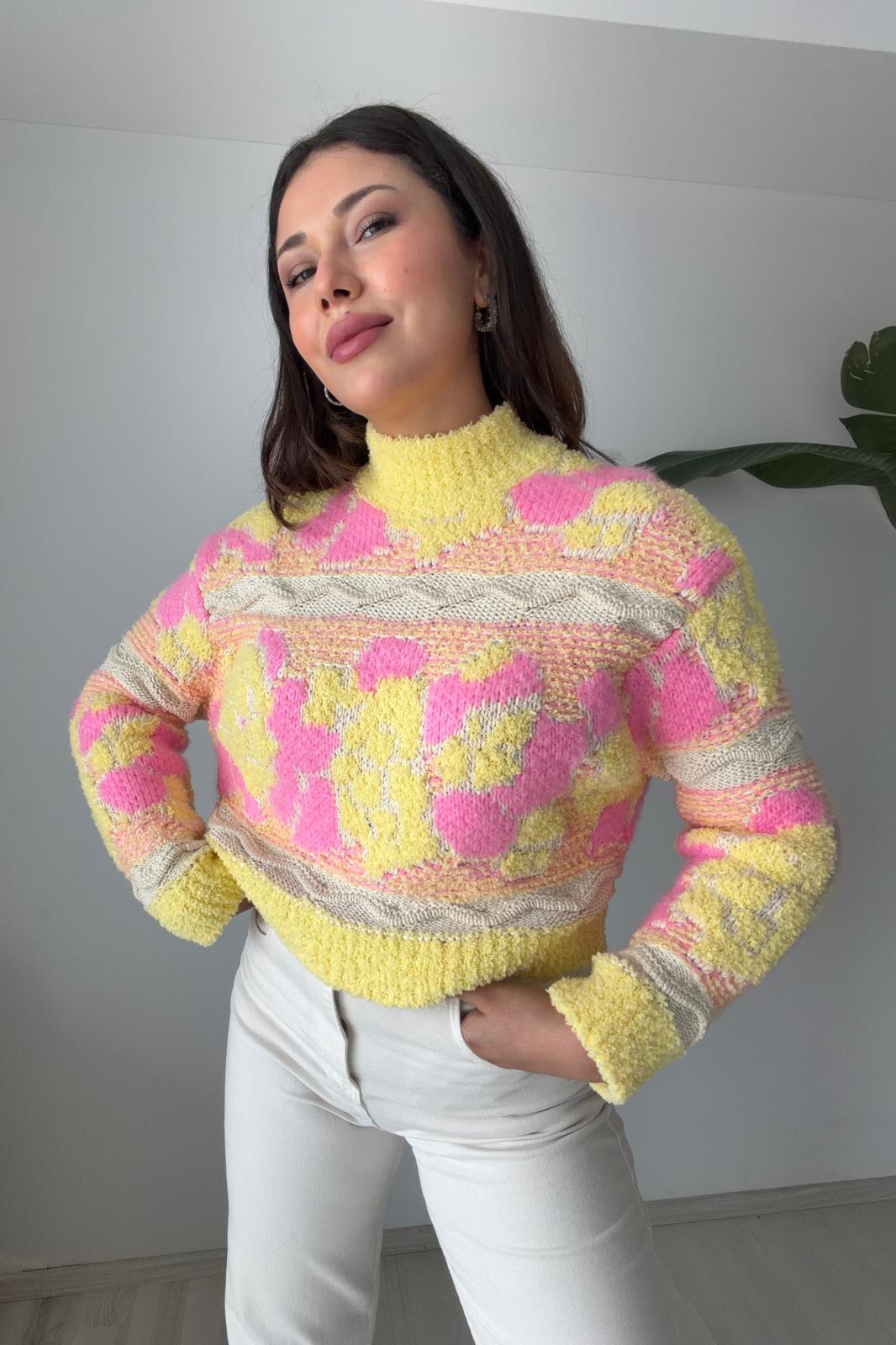 Peluş Dokulu Desenli Triko Kazak