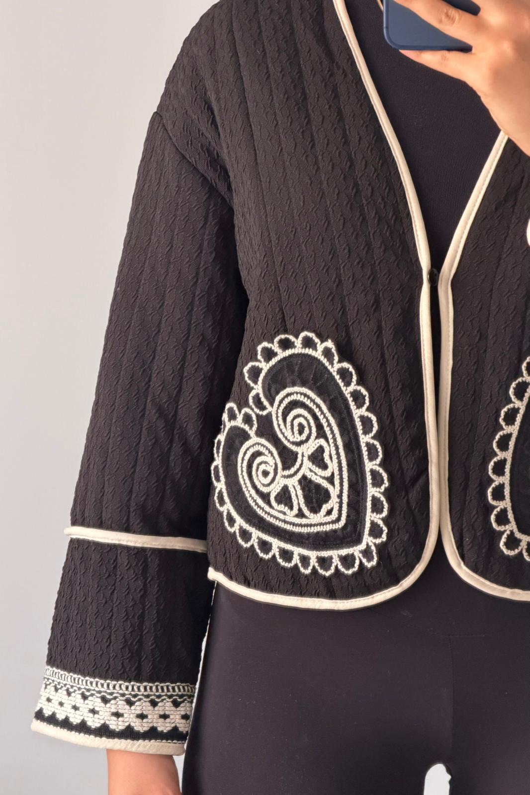 Folk Nakış Detaylı Kısa Ceket