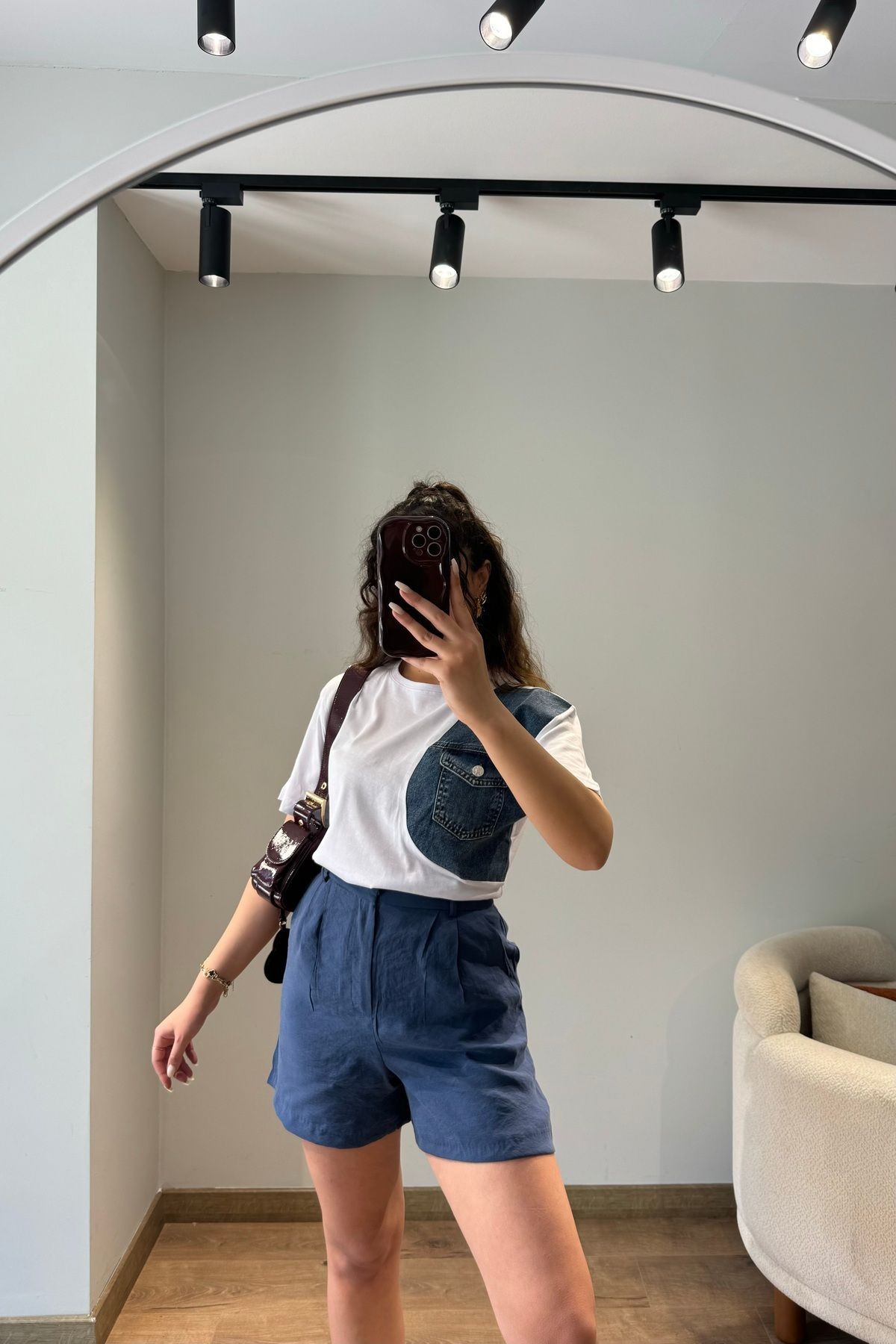 Denim Detaylı Tişört
