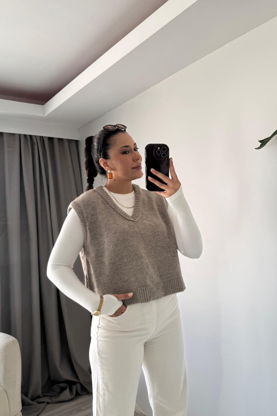 V Yaka Triko Süveter