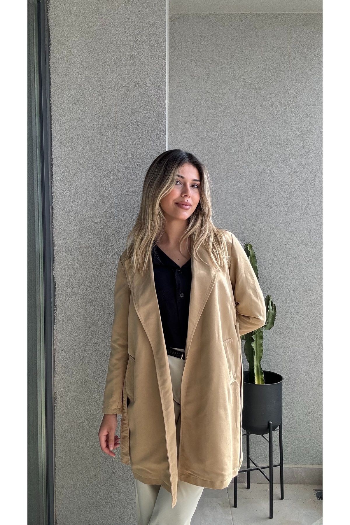 İçi Astarlı Kuşaklı Trençkot