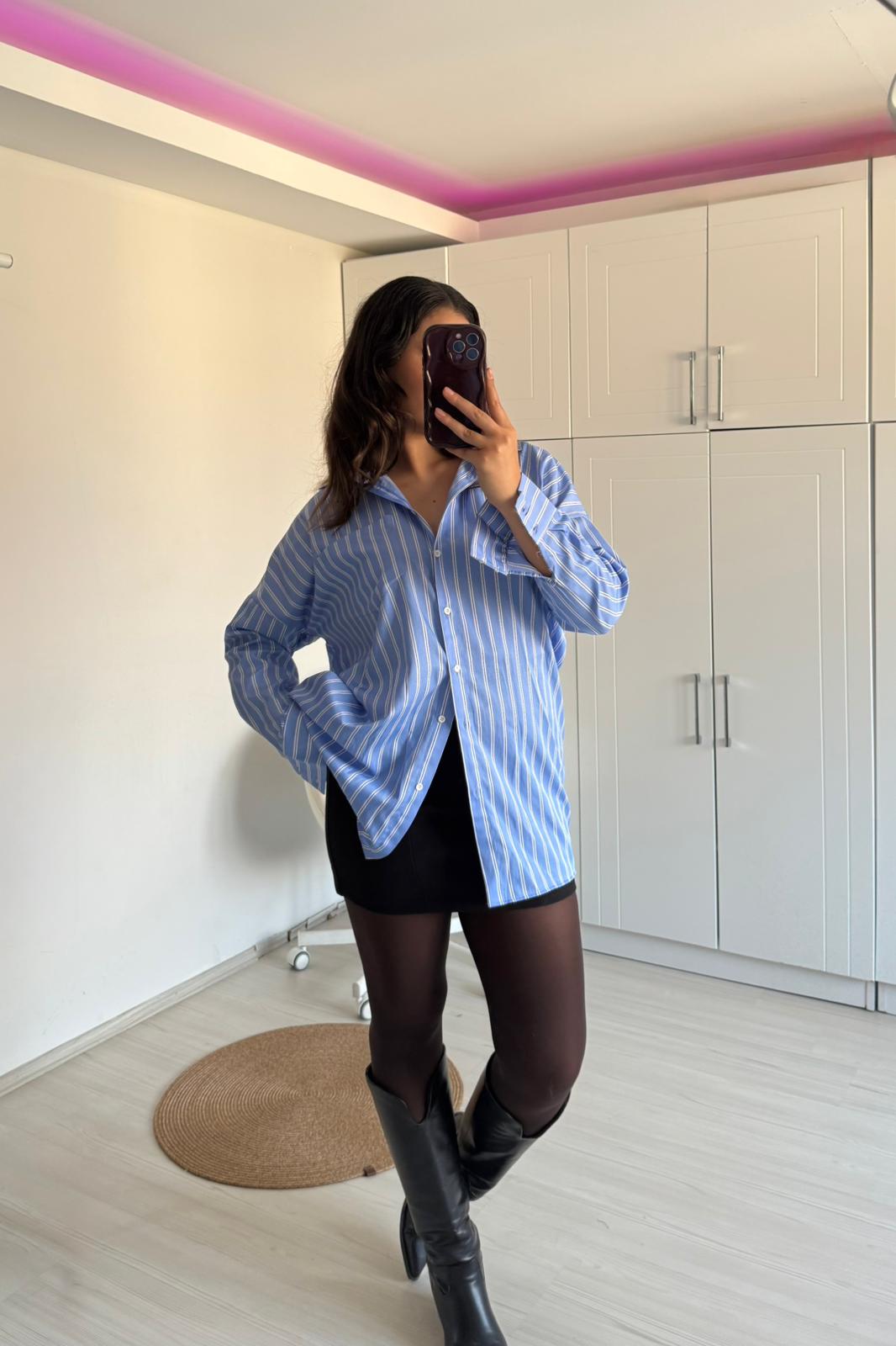 Mavi Çizgili Oversize Tek Cep Gömlek