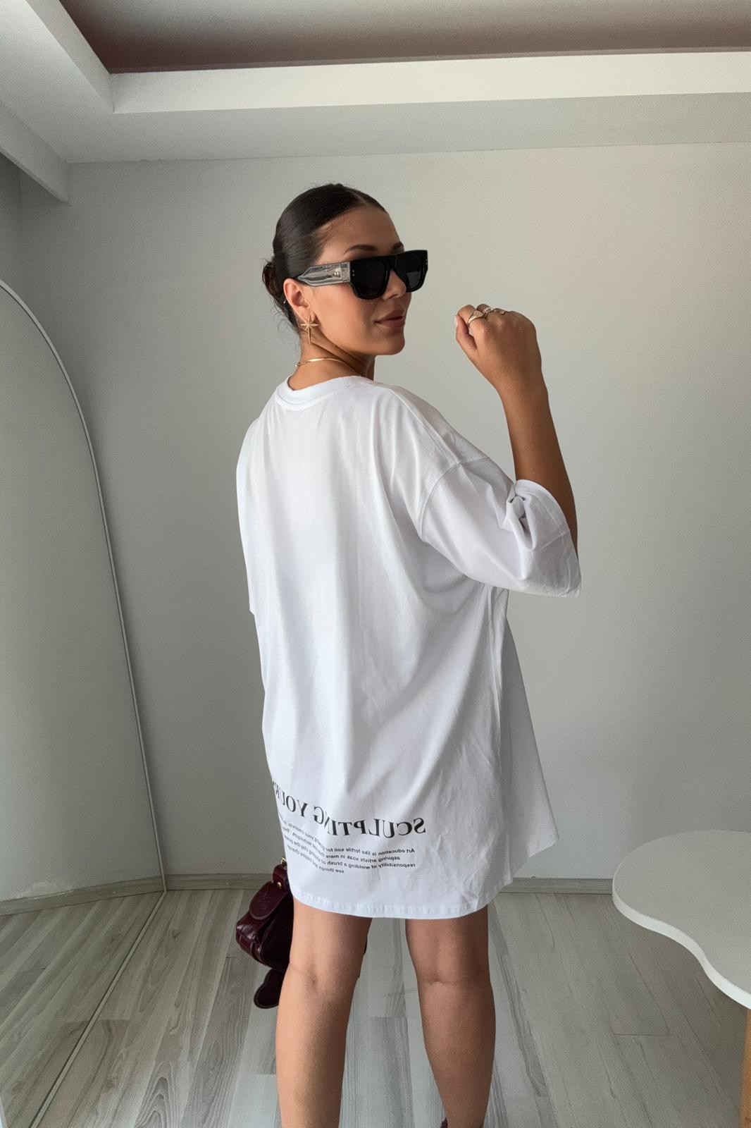 Beyaz Oversize Baskılı Basic Tişört – Cles Couture