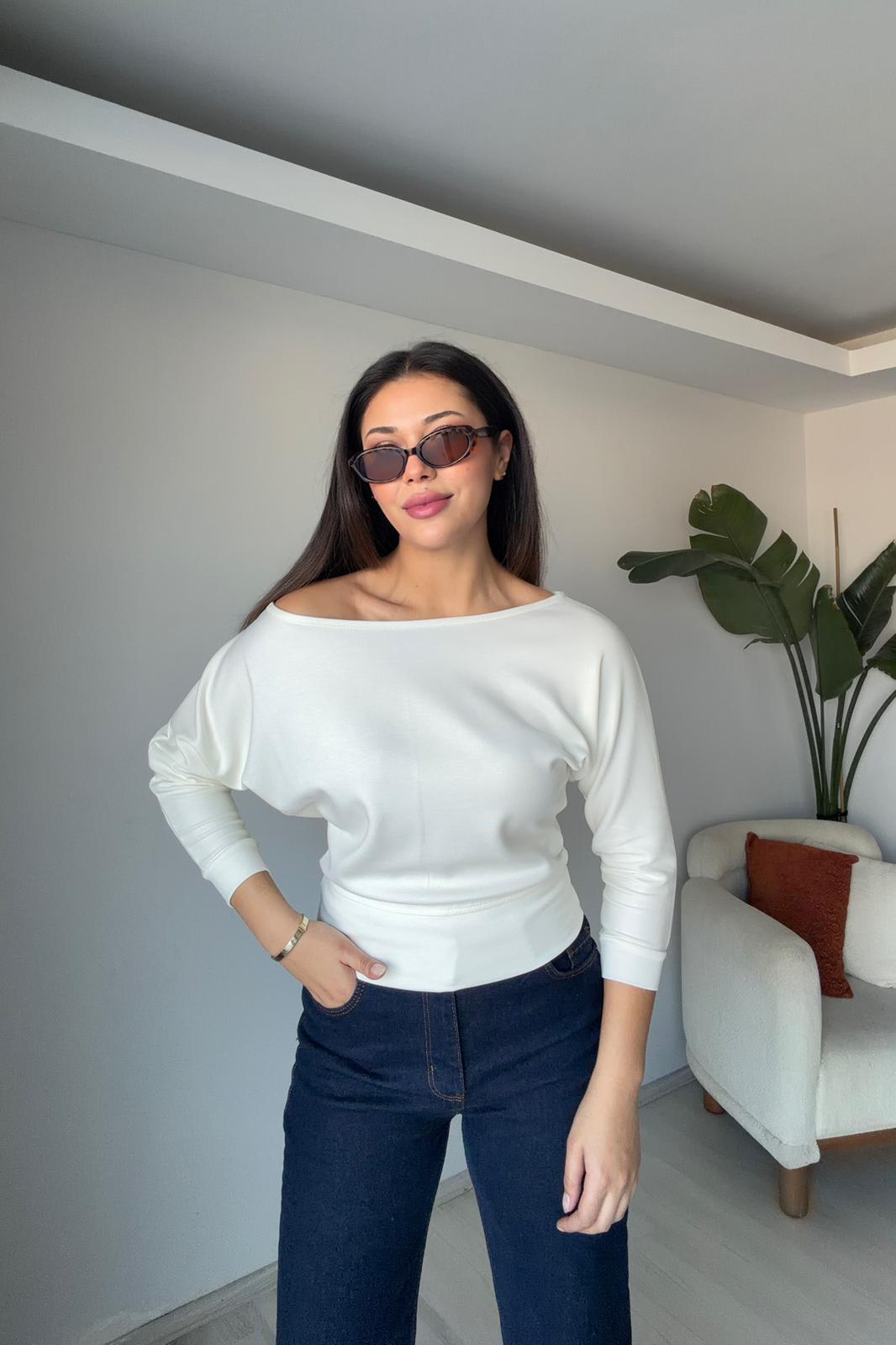 Yarasa Kol Omzu Açık Modal Bluz
