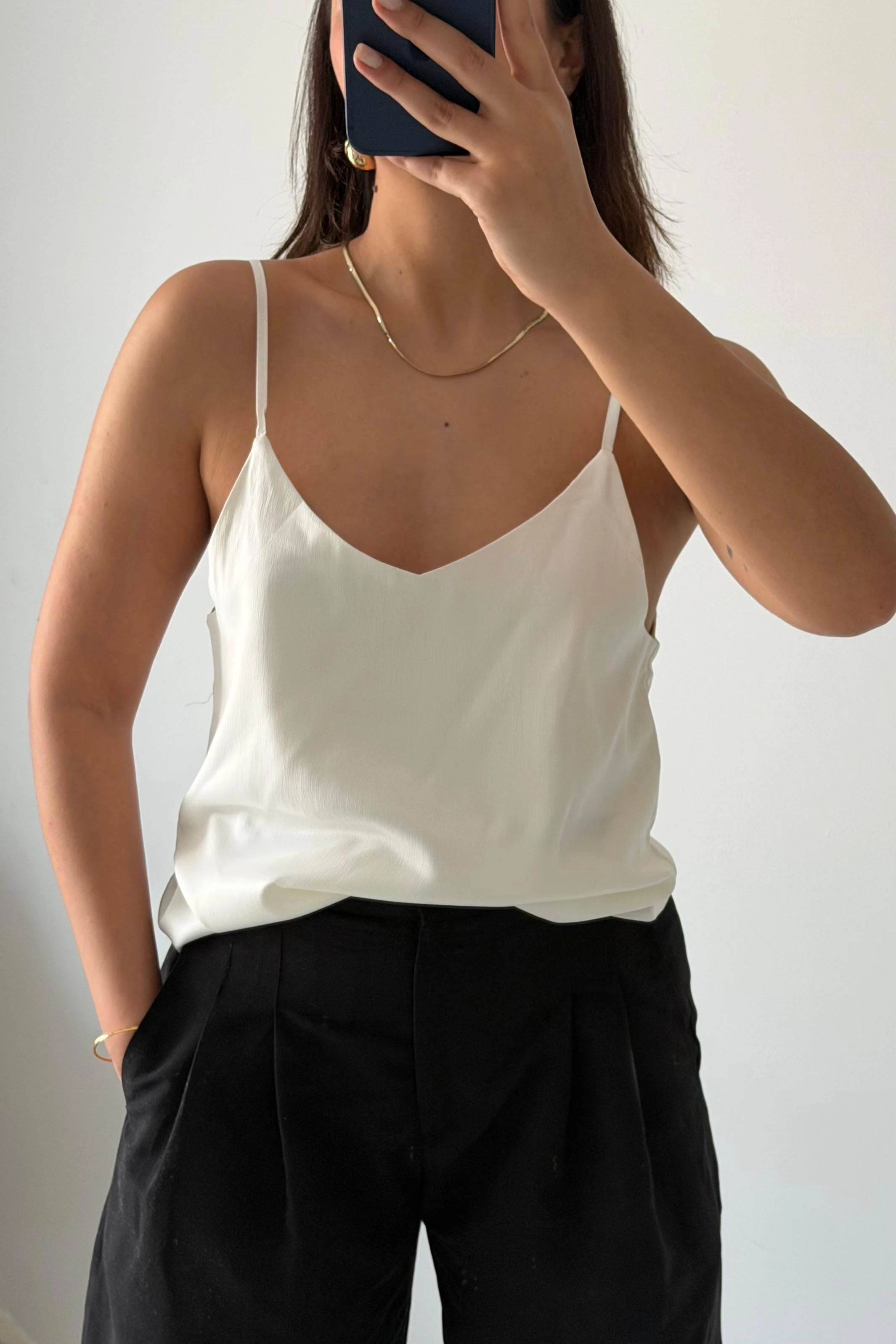 İnce Askılı Saten Görünümlü Bluz - beyaz