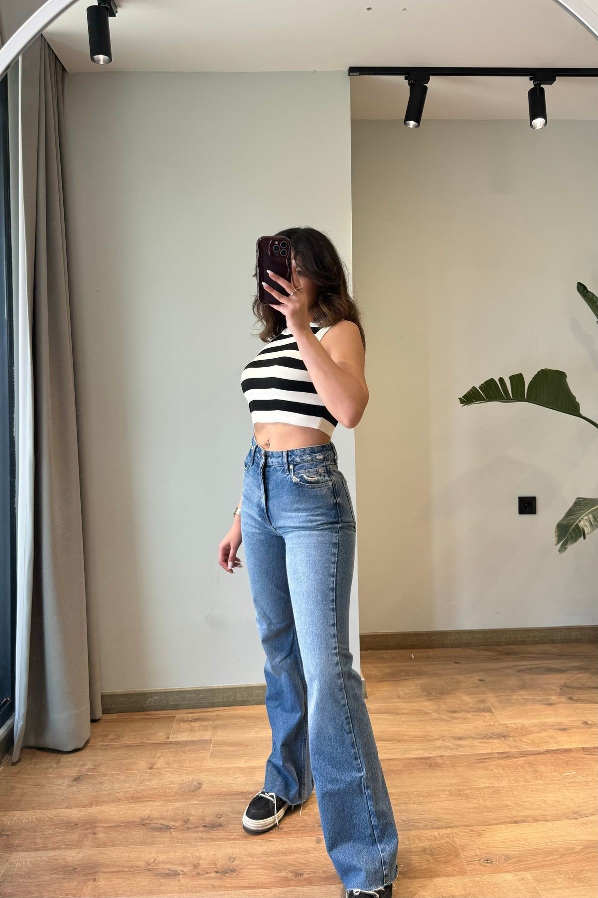 Yırtık Detaylı Straight Fit Jean