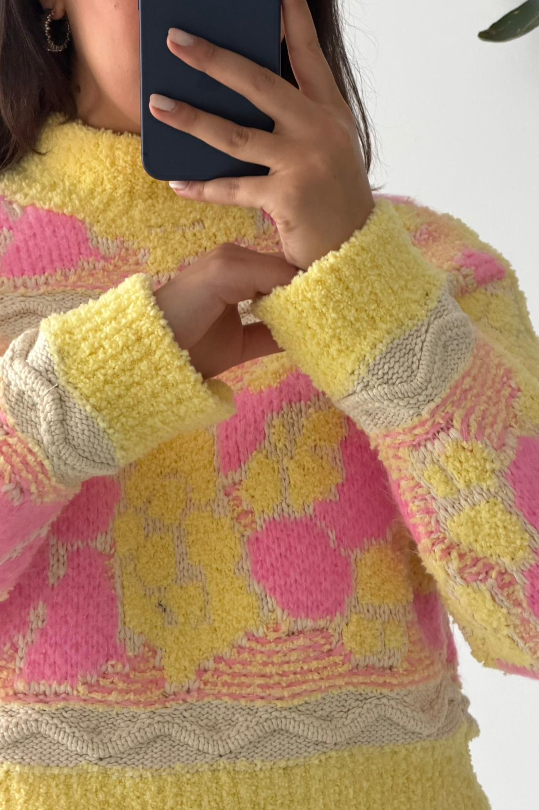 Peluş Dokulu Desenli Triko Kazak