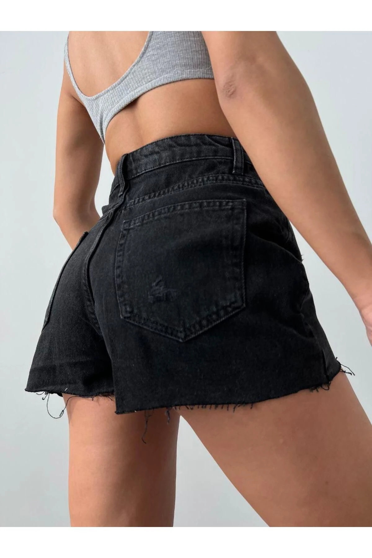 Yırtıklı Şort