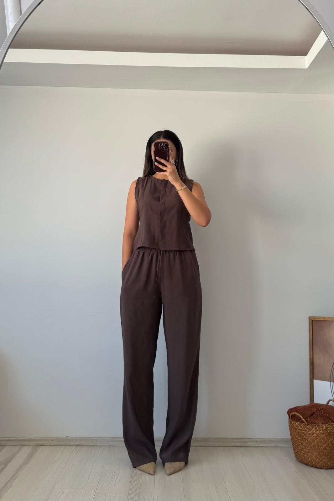 Kahverengi Basic Kolsuz Bluz & Bol Paça Pantolon Takım