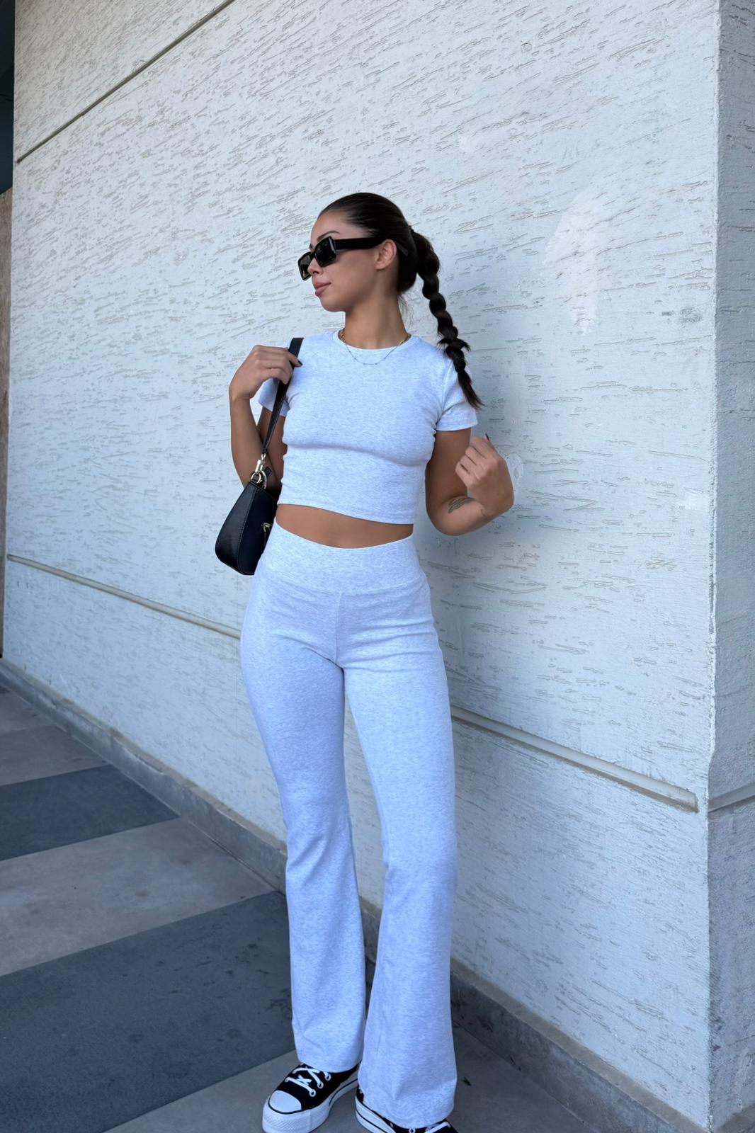 Kısa Kollu Crop Top ve Yüksek Bel Pantolon- Kadın Spor Şık İkili Takım 