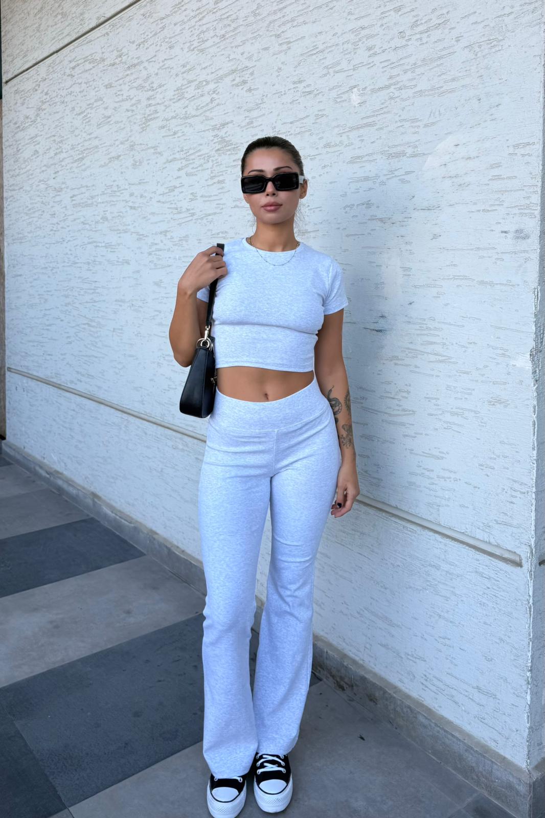 Kısa Kollu Crop Top ve Yüksek Bel Pantolon- Kadın Spor Şık İkili Takım 