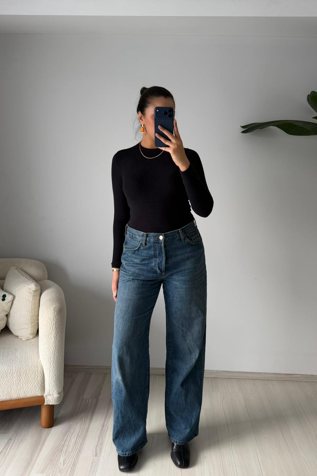 High Rise Wide Leg Jean