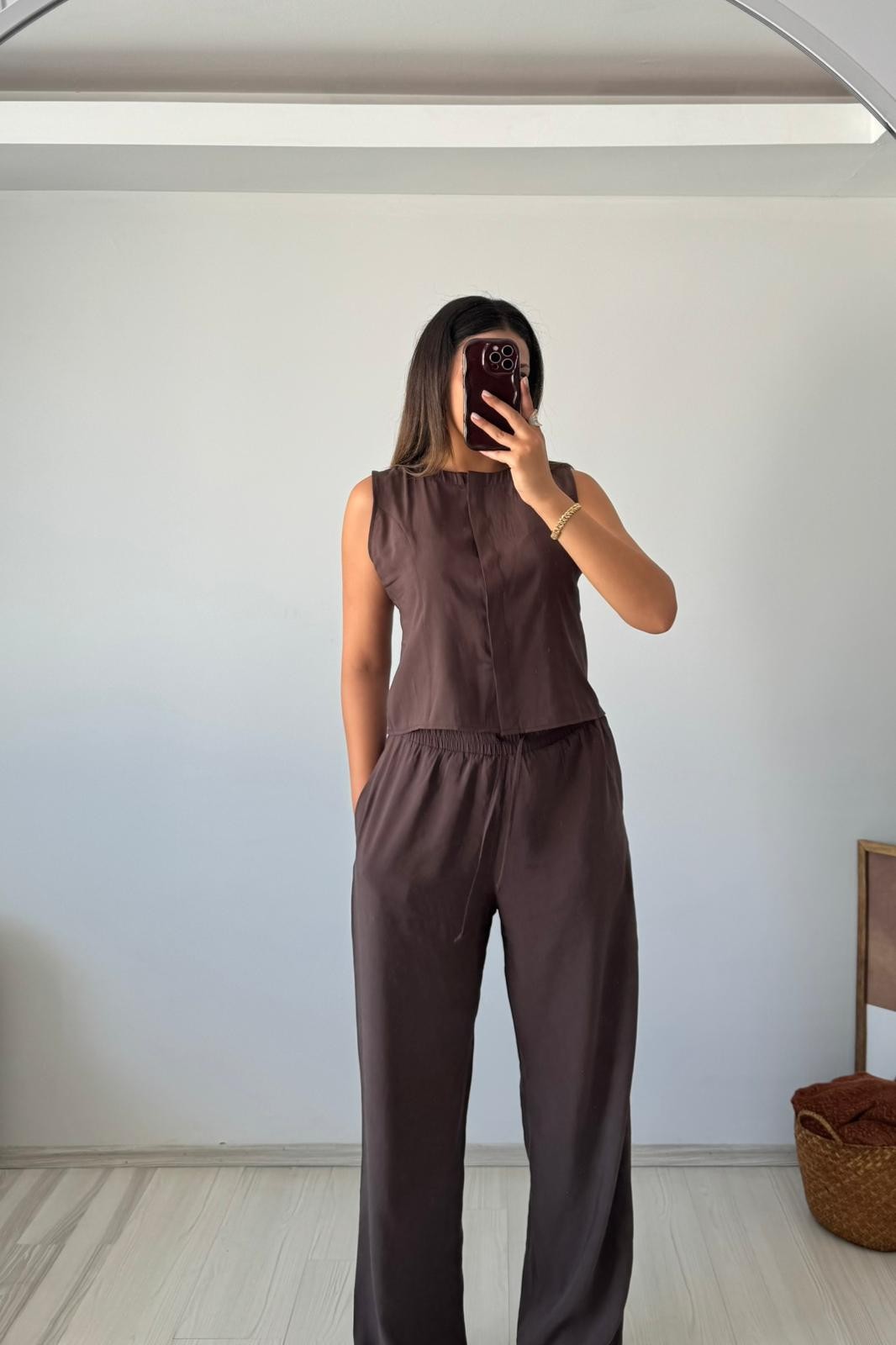 Kahverengi Basic Kolsuz Bluz & Bol Paça Pantolon Takım