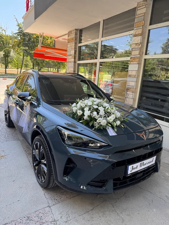 Beyaz Lisyantus - Gelin Arabası Süsleme Hizmeti 102