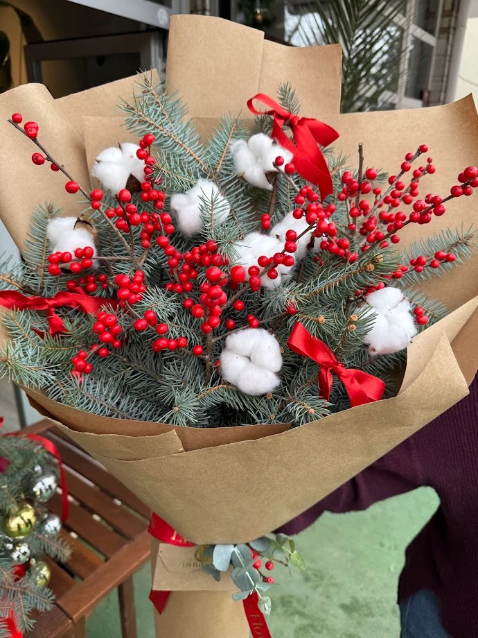 İlex, Pamuk ve Çam Dalları