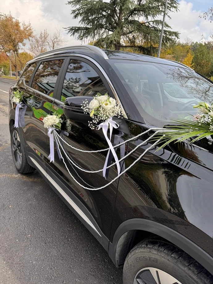 Beyaz Lisyantus - Gelin Arabası Süsleme Hizmeti 103