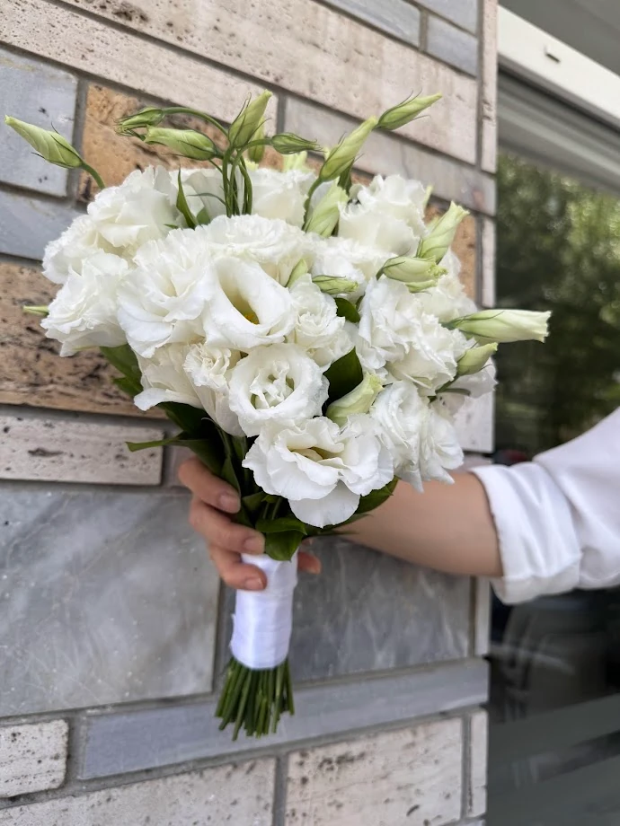 Beyaz Lisyantus Gelin Buketi