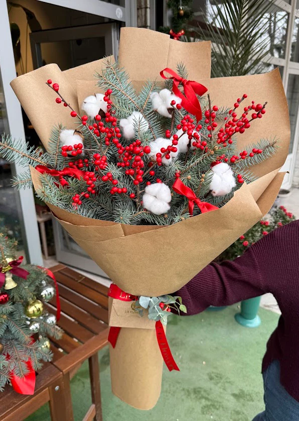 İlex, Pamuk ve Çam Dalları