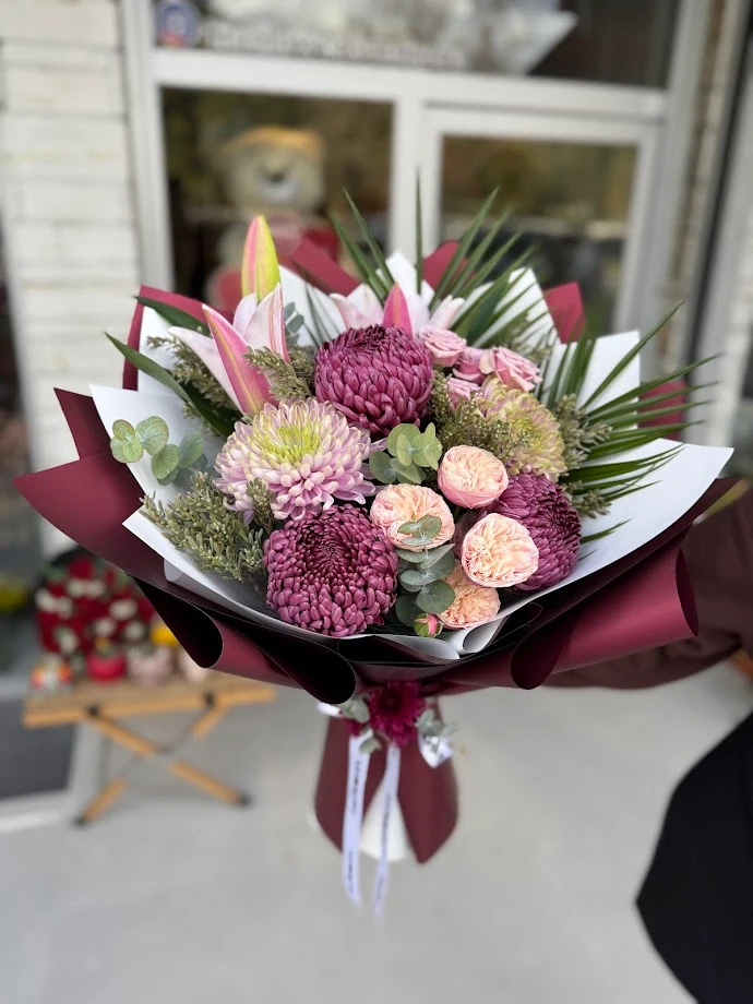 Bordo Anastasya ve Royal Blush Güller