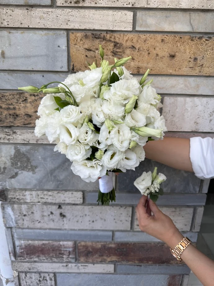 Beyaz Lisyantus Gelin Buketi