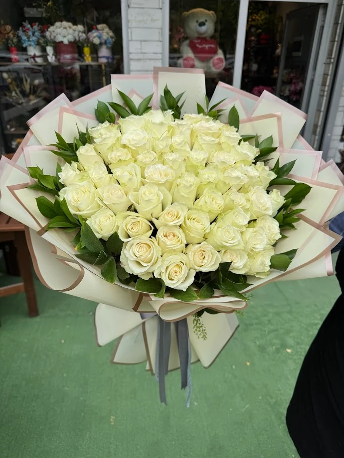 51 Adet İthal Beyaz Gül - İsteme Çiçeği